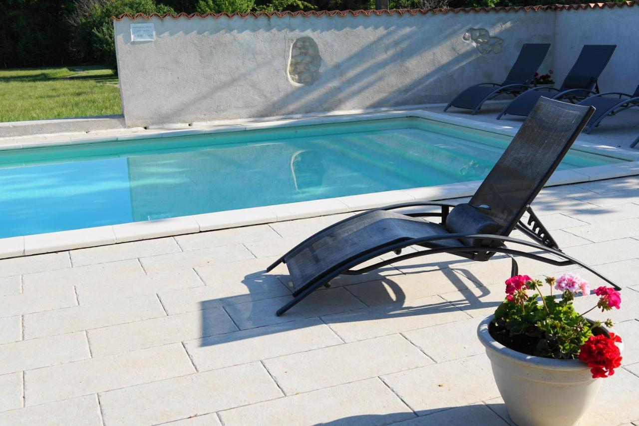 Bed and Breakfast Le Chemin Challignac Экстерьер фото