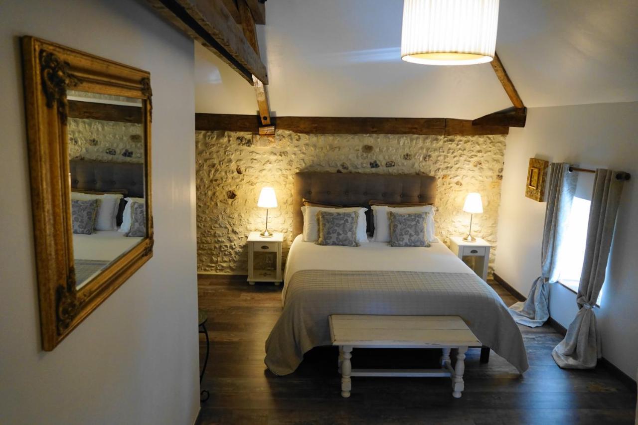Bed and Breakfast Le Chemin Challignac Экстерьер фото