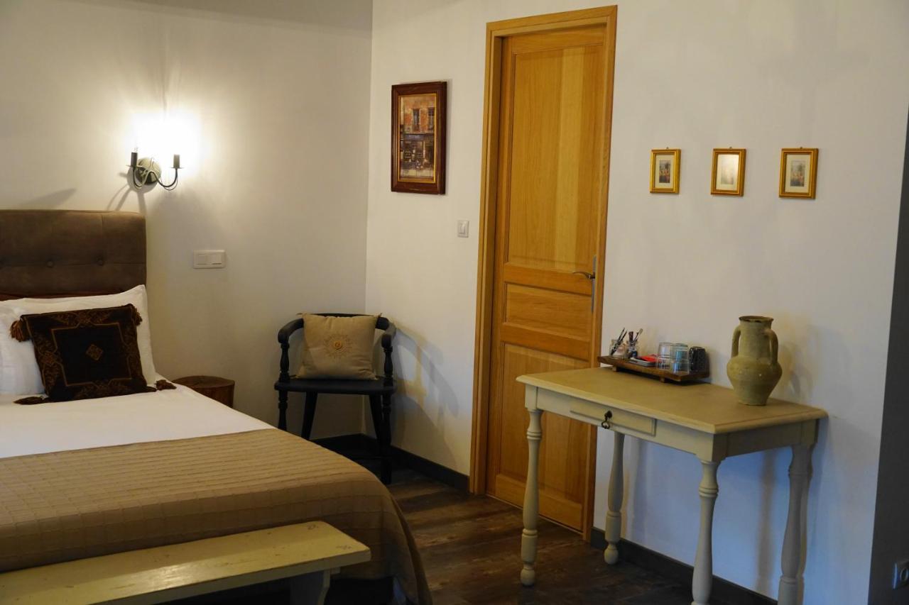 Bed and Breakfast Le Chemin Challignac Экстерьер фото