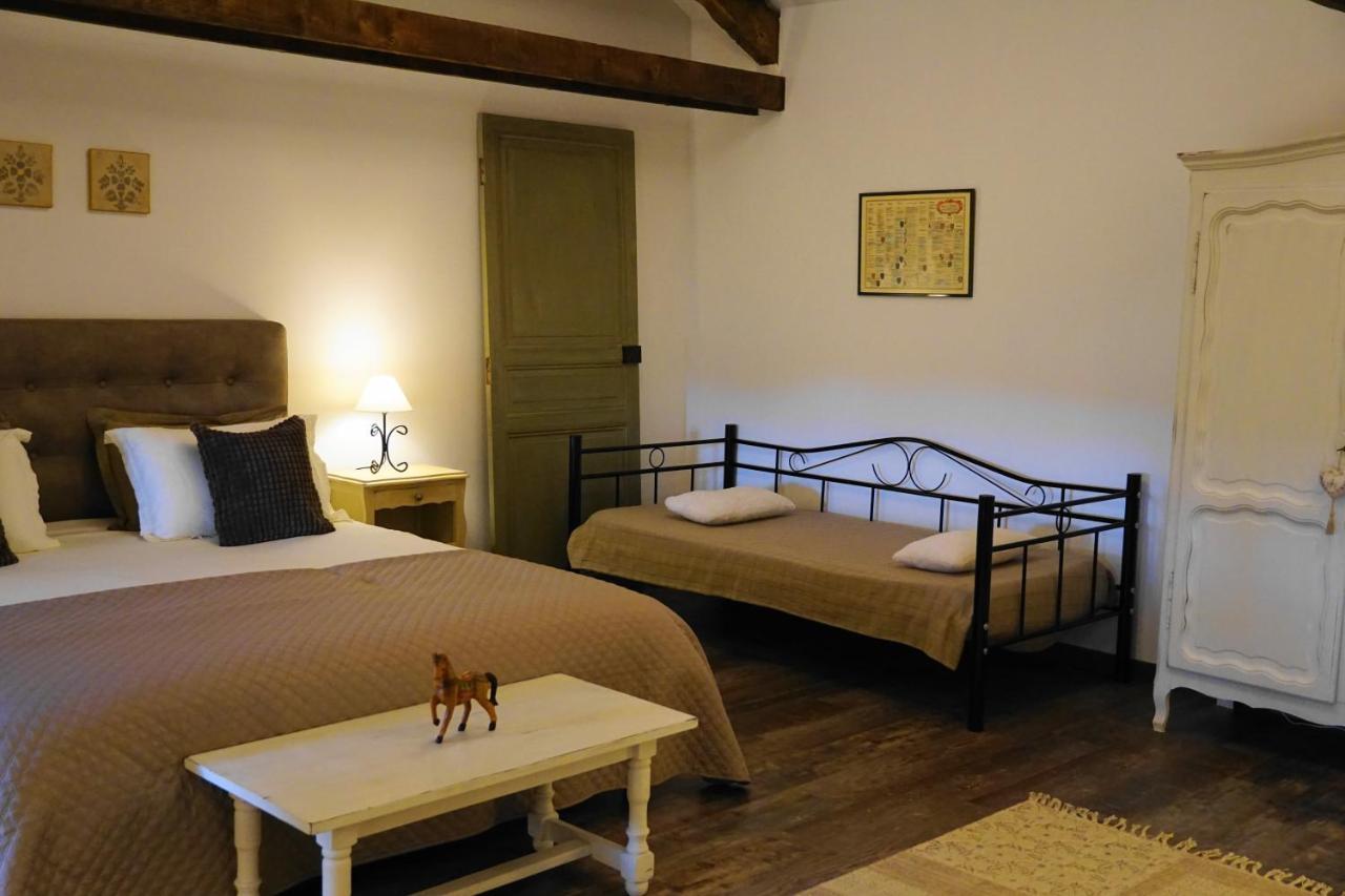Bed and Breakfast Le Chemin Challignac Экстерьер фото