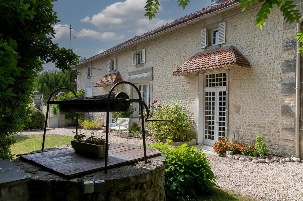 Bed and Breakfast Le Chemin Challignac Экстерьер фото