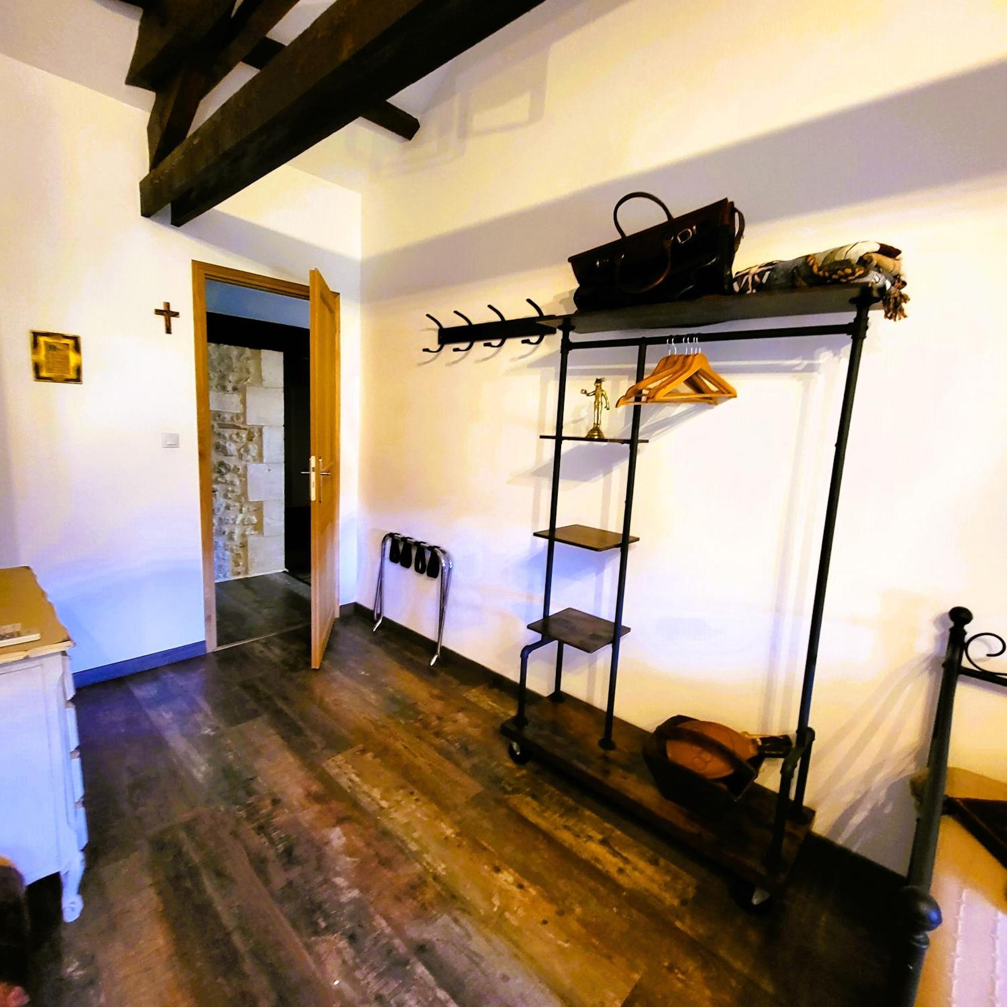 Bed and Breakfast Le Chemin Challignac Экстерьер фото