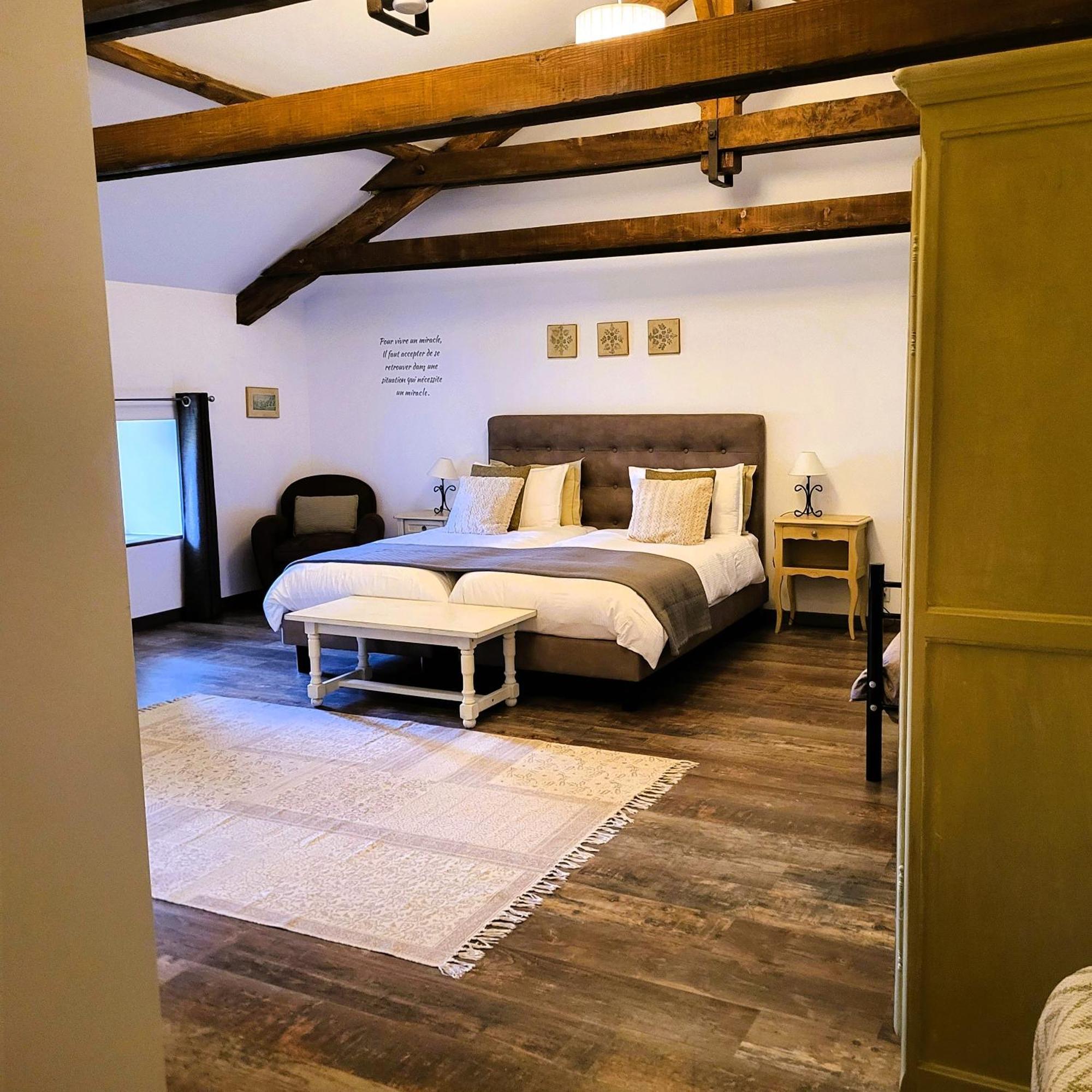 Bed and Breakfast Le Chemin Challignac Экстерьер фото