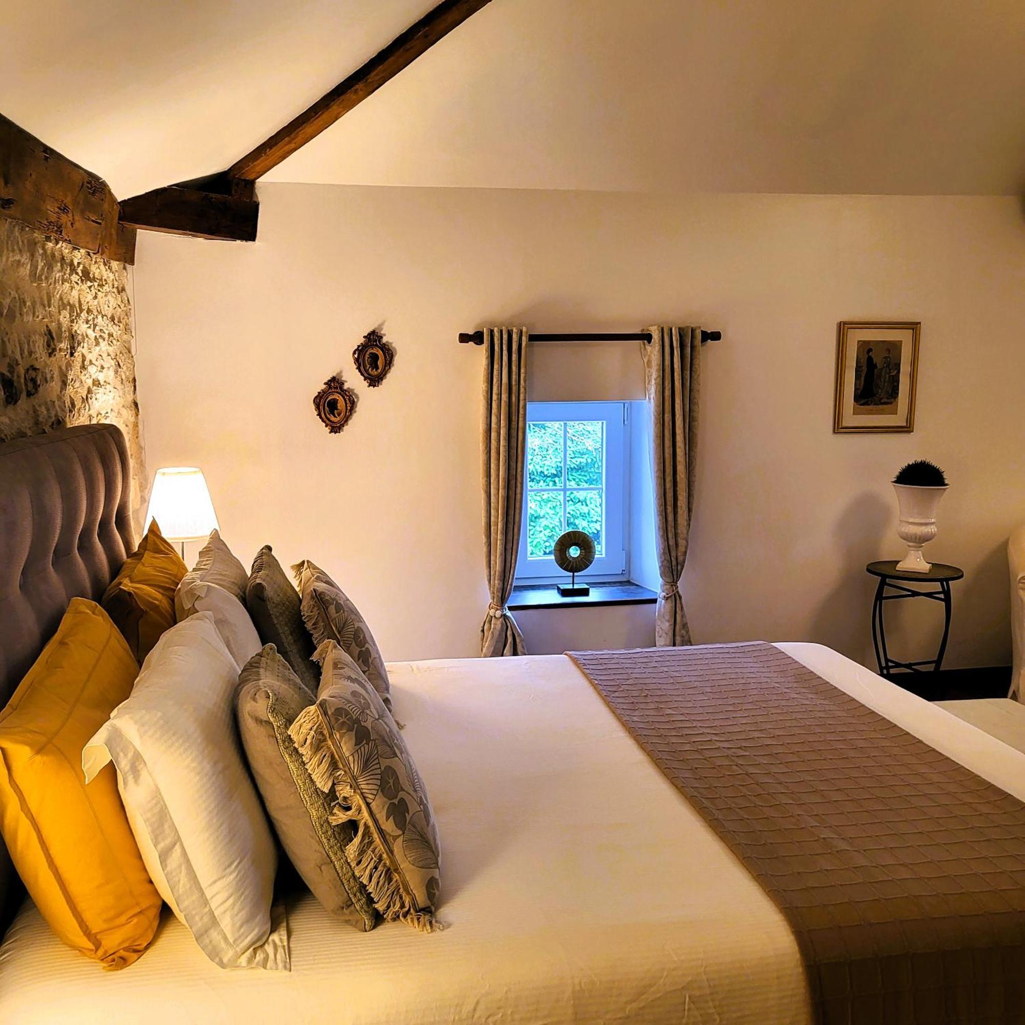 Bed and Breakfast Le Chemin Challignac Экстерьер фото