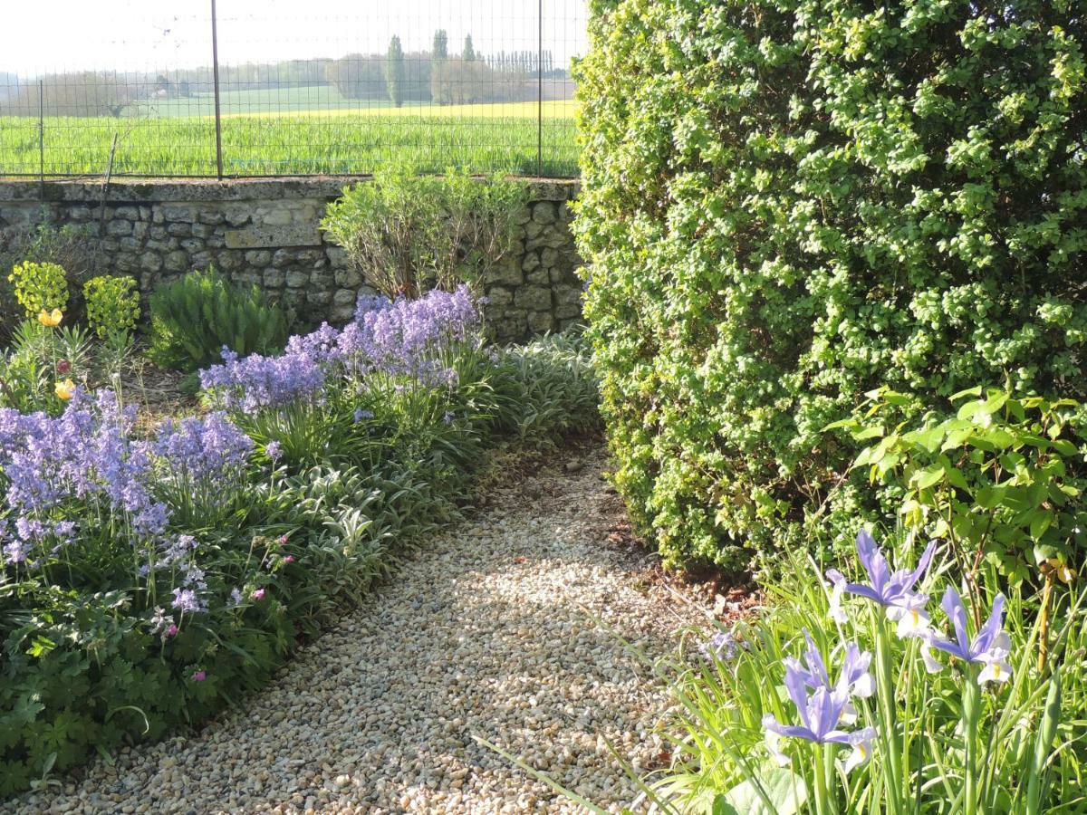 Bed and Breakfast Le Chemin Challignac Экстерьер фото